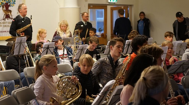 Øving før konsert saman med Stabsmusikken i Brygga Kulturhus, Halden. Foto: Jon Rongen.